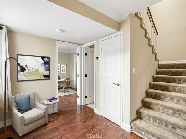 19208 Hamlin Street 5, Reseda CA 91335