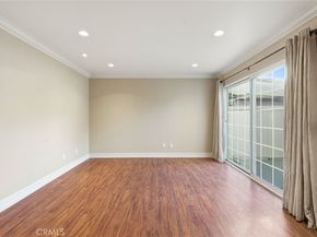 19208 Hamlin Street 5, Reseda CA 91335