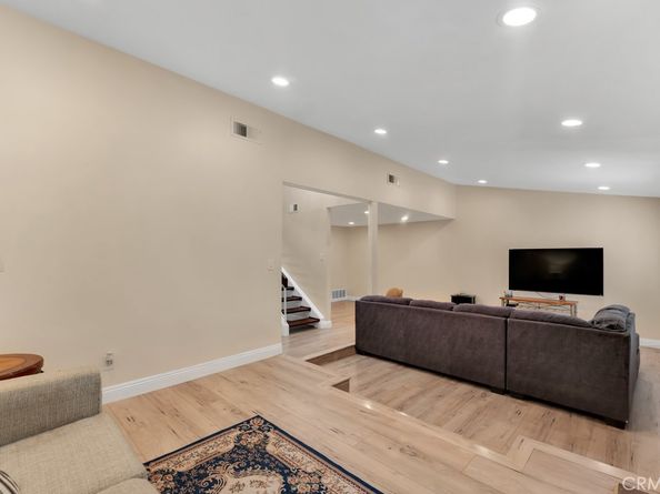 10121 Larwin Avenue 3, Chatsworth CA 91311