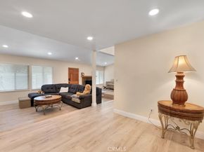 10121 Larwin Avenue 3, Chatsworth CA 91311