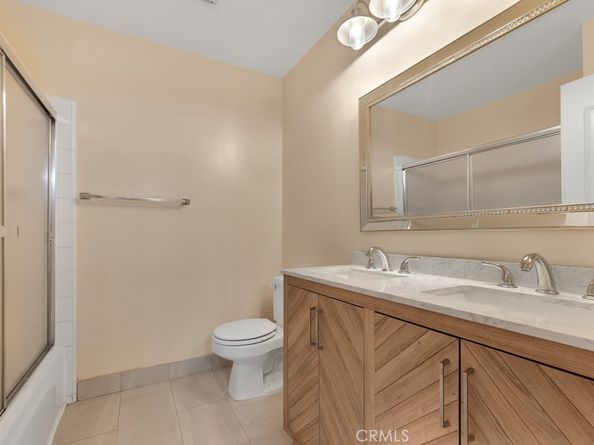 10121 Larwin Avenue 3, Chatsworth CA 91311