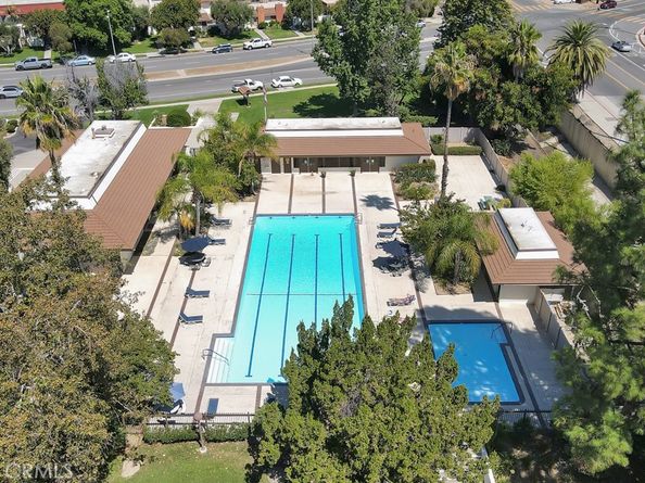 10121 Larwin Avenue 3, Chatsworth CA 91311