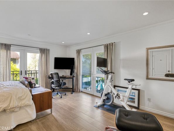 1300 Daily Cir., Glendale CA 91208