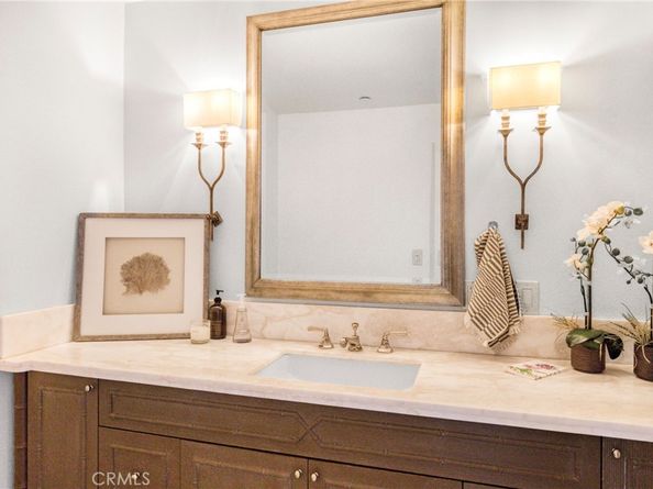 1300 Daily Cir., Glendale CA 91208