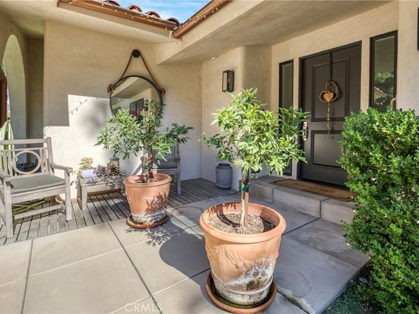 1300 Daily Cir., Glendale CA 91208