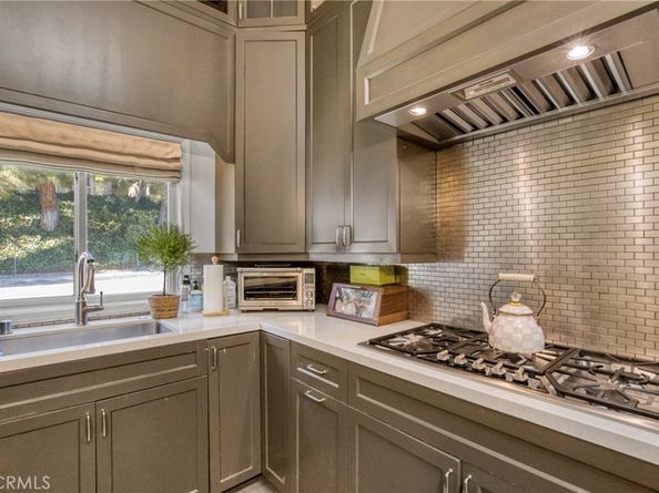 1300 Daily Cir., Glendale CA 91208