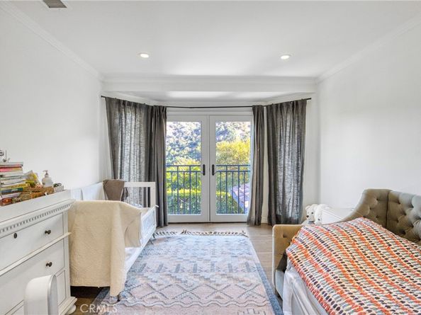 1300 Daily Cir., Glendale CA 91208