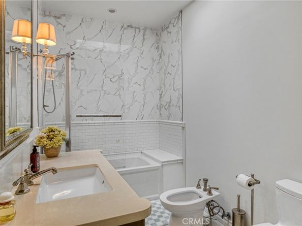 1300 Daily Cir., Glendale CA 91208