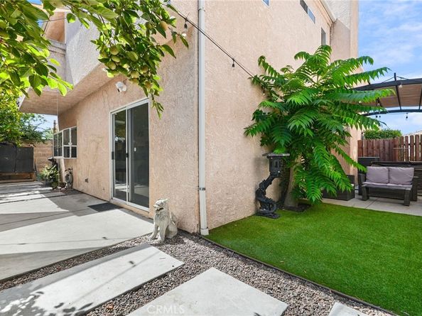 9400 1/2 Noble Avenue, North Hills CA 91343