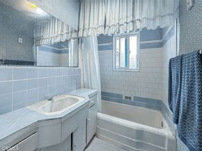 6223 Klump, North Hollywood CA 91606