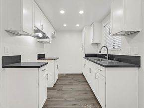9834 Sepulveda Boulevard 109, North Hills CA 91343