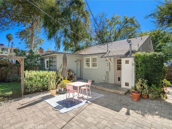 11519 Albers Street, North Hollywood CA 91601