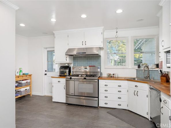 11519 Albers Street, North Hollywood CA 91601