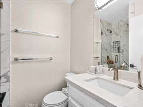 7757 Via Rosa Maria, Burbank CA 91504