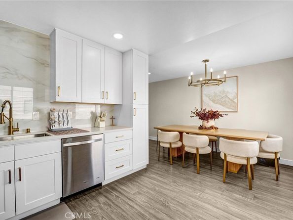 7757 Via Rosa Maria, Burbank CA 91504