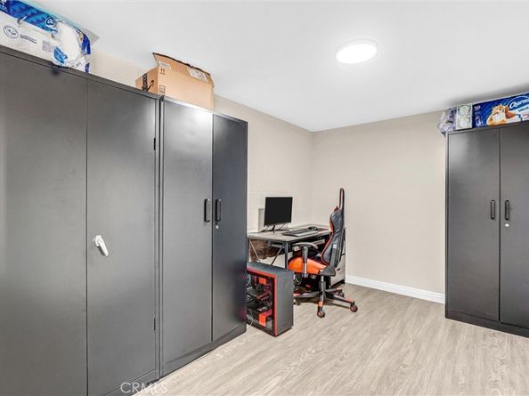 7757 Via Rosa Maria, Burbank CA 91504