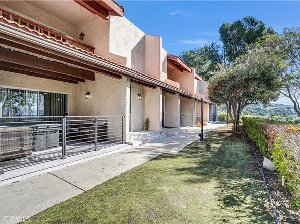 7757 Via Rosa Maria, Burbank CA 91504