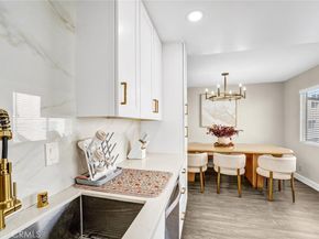 7757 Via Rosa Maria, Burbank CA 91504