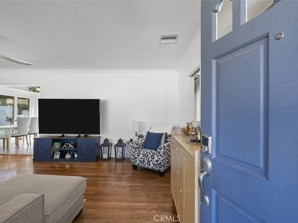 11022 Zelzah Avenue, Granada Hills CA 91344