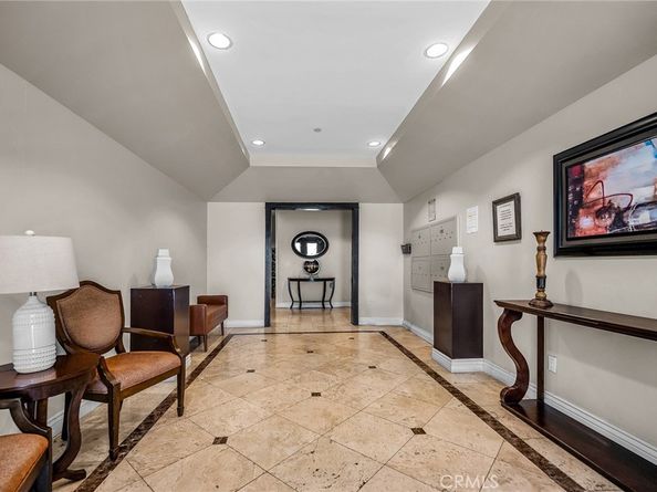 9049 Alcott Street 204, Los Angeles CA 90035