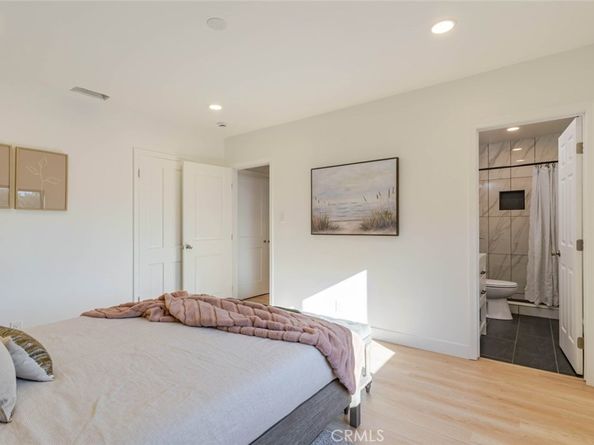 1736 N Niagara Street, Burbank CA 91505