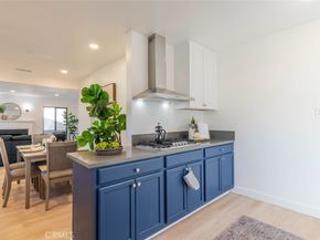 1736 N Niagara Street, Burbank CA 91505