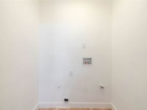 1736 N Niagara Street, Burbank CA 91505