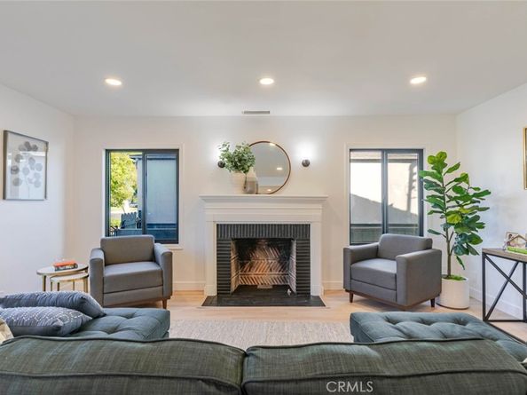 1736 N Niagara Street, Burbank CA 91505
