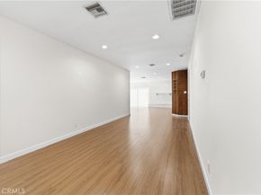 15210 Cohasset Street, Van Nuys CA 91405