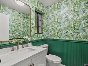 1807 10th 4, Santa Monica CA 90404