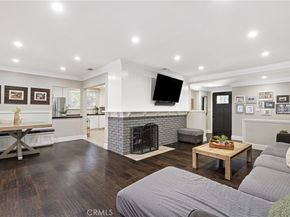 19438 Calvert Street, Tarzana CA 91335