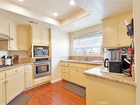 14522 Fox, San Fernando CA 91345
