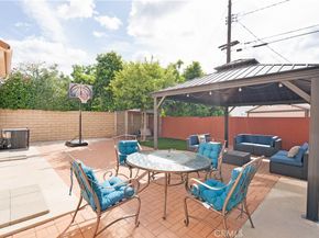 14522 Fox, San Fernando CA 91345