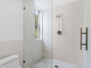 2746 Rinconia Drive, Los Angeles CA 90068
