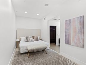 2746 Rinconia Drive, Los Angeles CA 90068