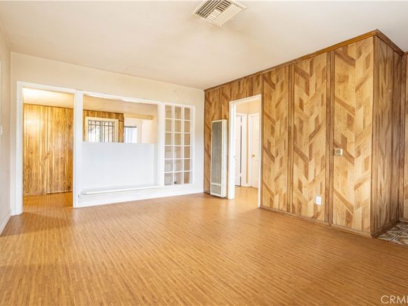 17347 Sherman Way, Van Nuys CA 91406