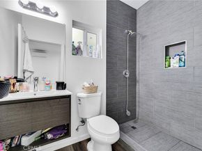 22137 Gault Street, Canoga Park CA 91303