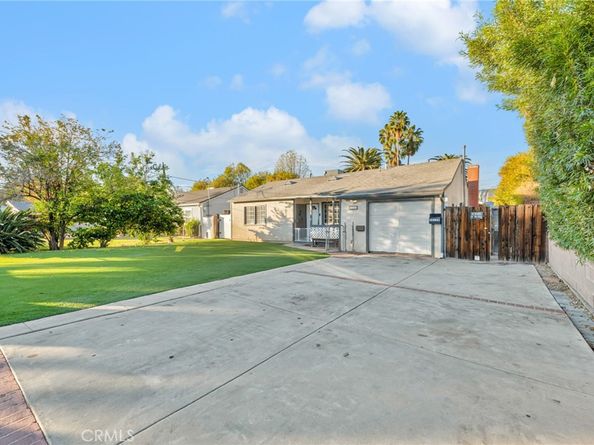 22137 Gault Street, Canoga Park CA 91303