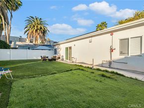 22137 Gault Street, Canoga Park CA 91303