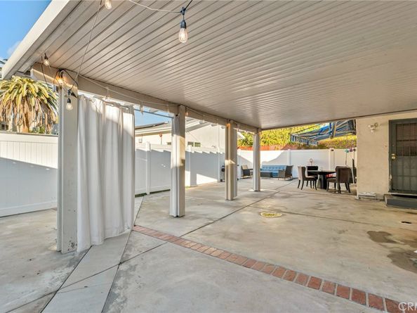 22137 Gault Street, Canoga Park CA 91303