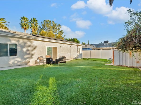 22137 Gault Street, Canoga Park CA 91303