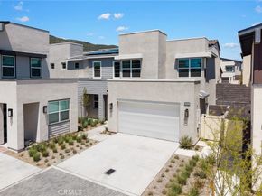 15842 Caterpillar Drive, Fontana CA 92336