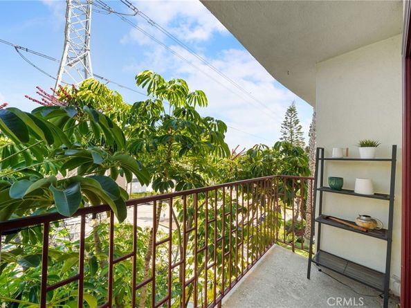 3407 Huxley Street 31, Los Angeles CA 90027