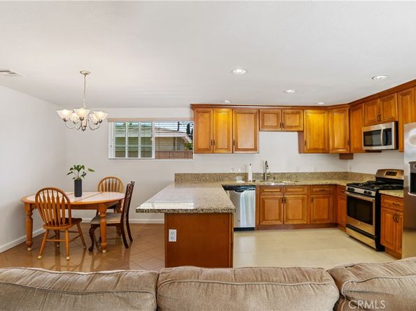 2037 Park Rose Avenue, Duarte CA 91010