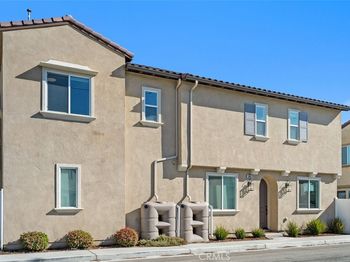 1654 W Plaza Del Amo