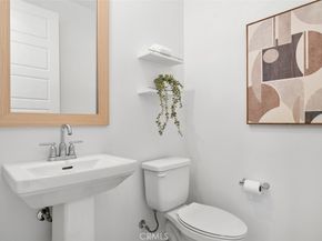 1654 W Plaza Del Amo, Torrance CA 90501