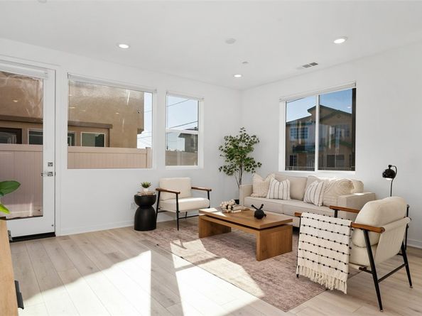 1654 W Plaza Del Amo, Torrance CA 90501