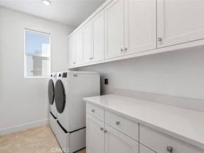 418 Lobata, Irvine CA 92618