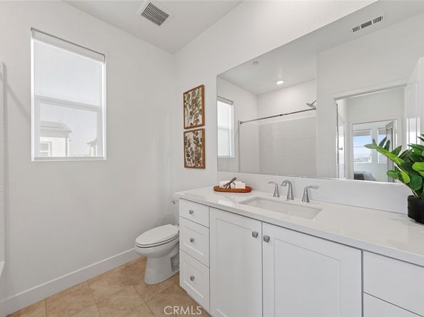 418 Lobata, Irvine CA 92618