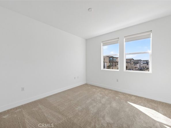 418 Lobata, Irvine CA 92618